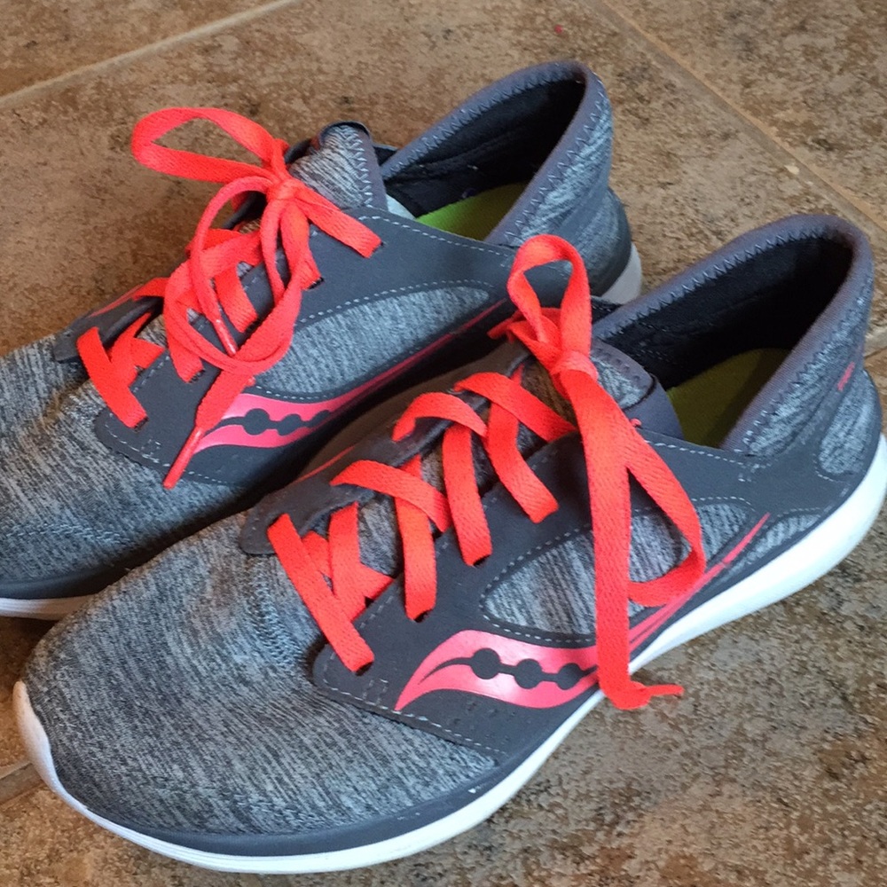 Saucony memory foam shoes.